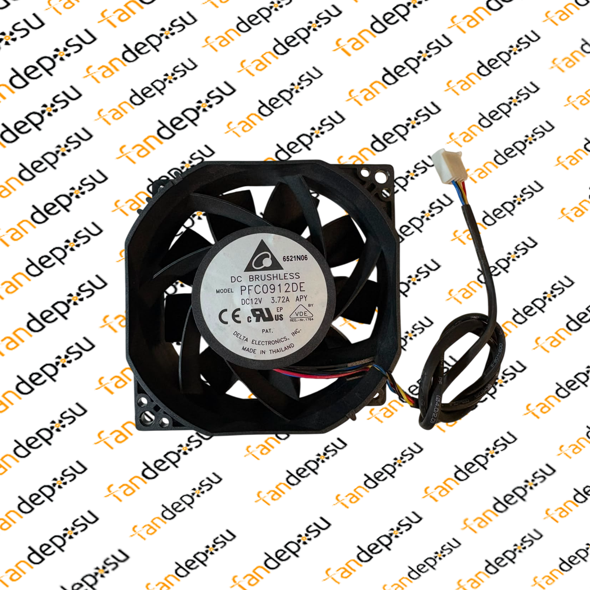 DELTA  PFC0912DE  92x92x38mm 12V DC 3.72A 4 KABLOLU SOKETLİ FAN